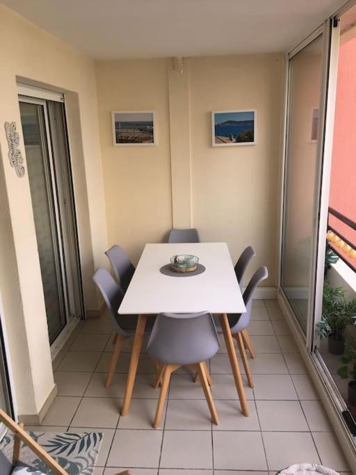Coquet Appartement Proche Mer - Garage Sete Exterior photo